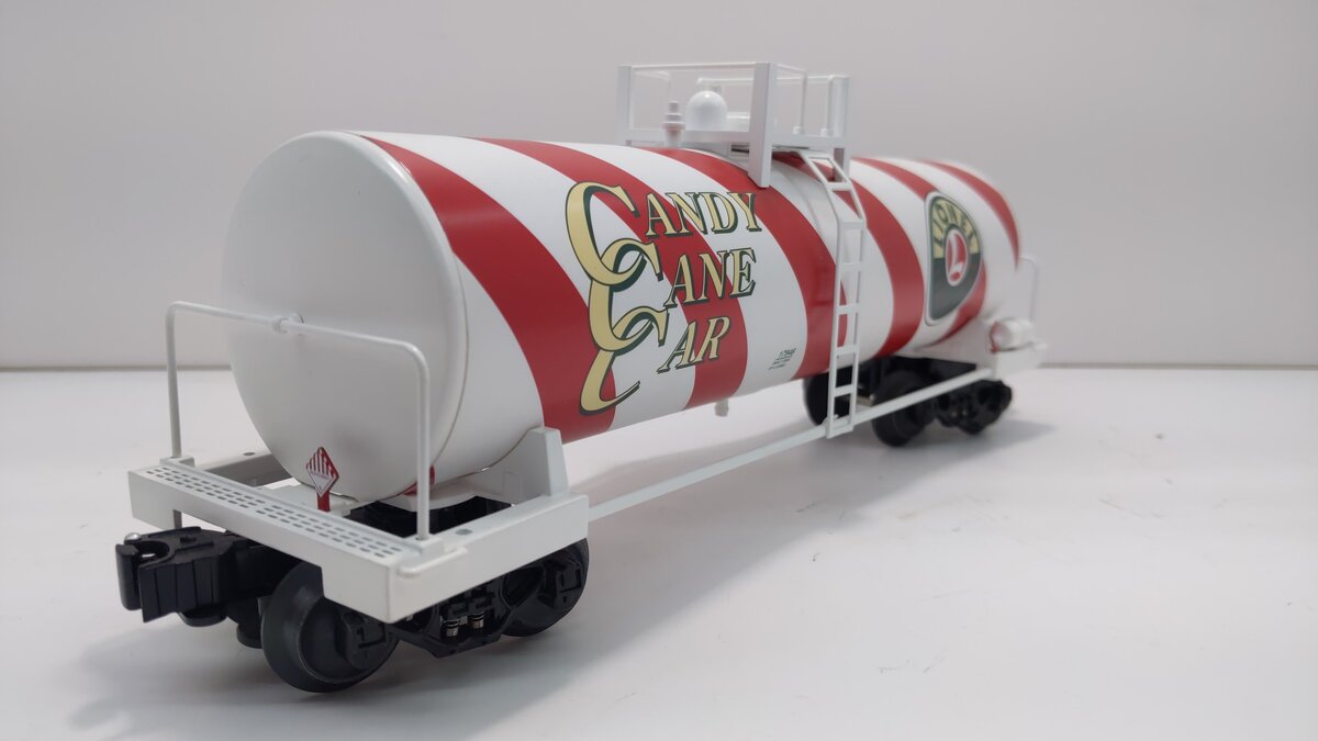 Lionel 6-17946 O Gauge Candy Cane Single Dome Tank Car LN/Box