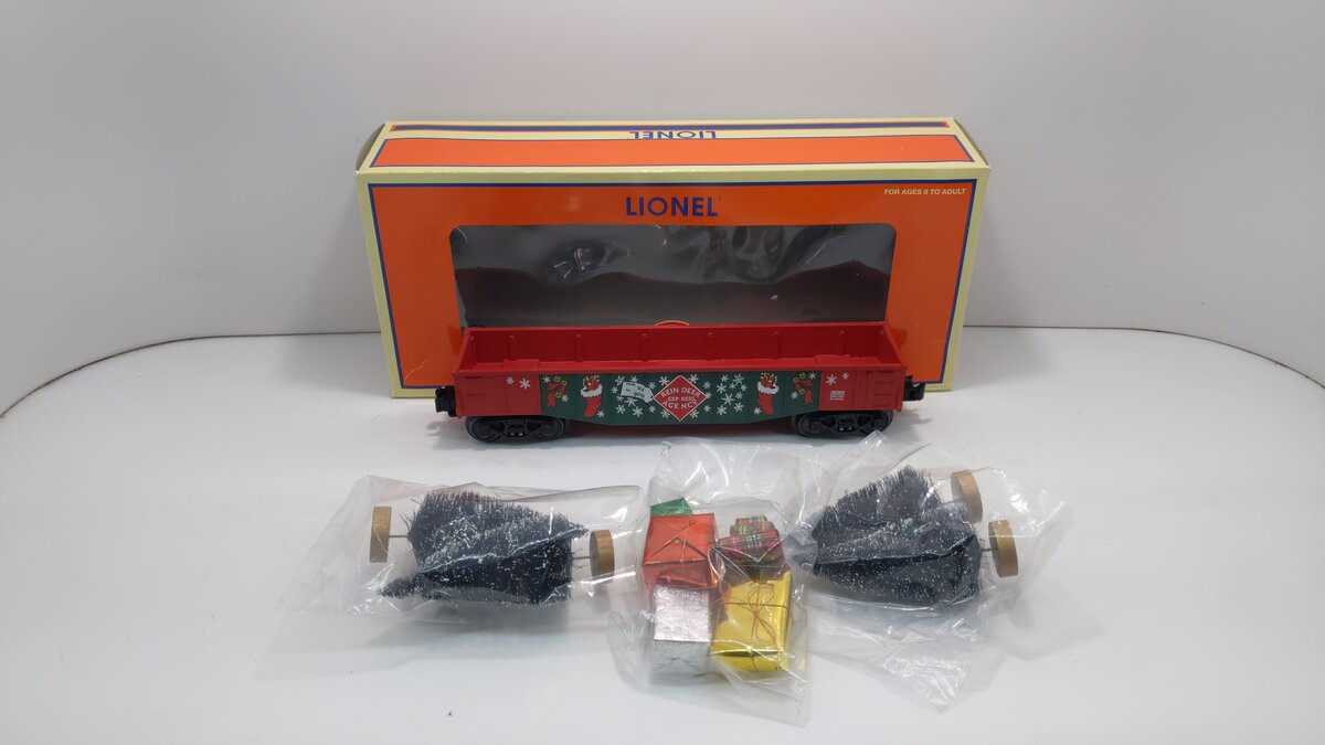 Lionel 6-26368 Christmas Gondola with Trees & Presents LN/Box