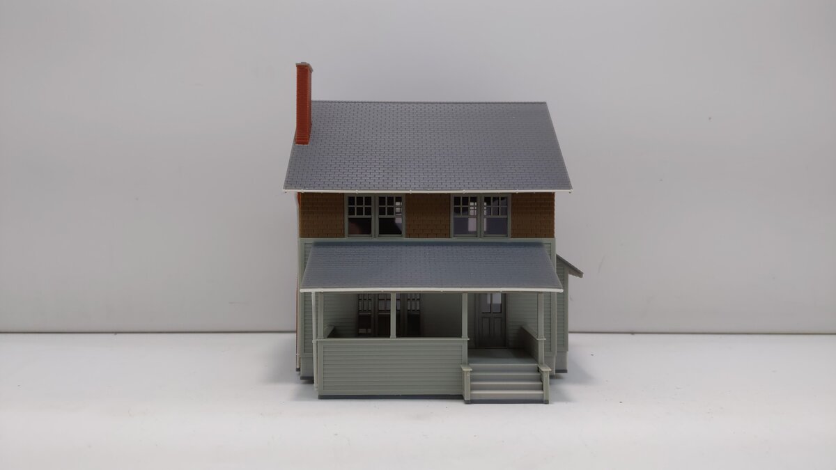 Atlas 611 HO Lovely Ladies Home Series Kate's Colonial Home Assembled
