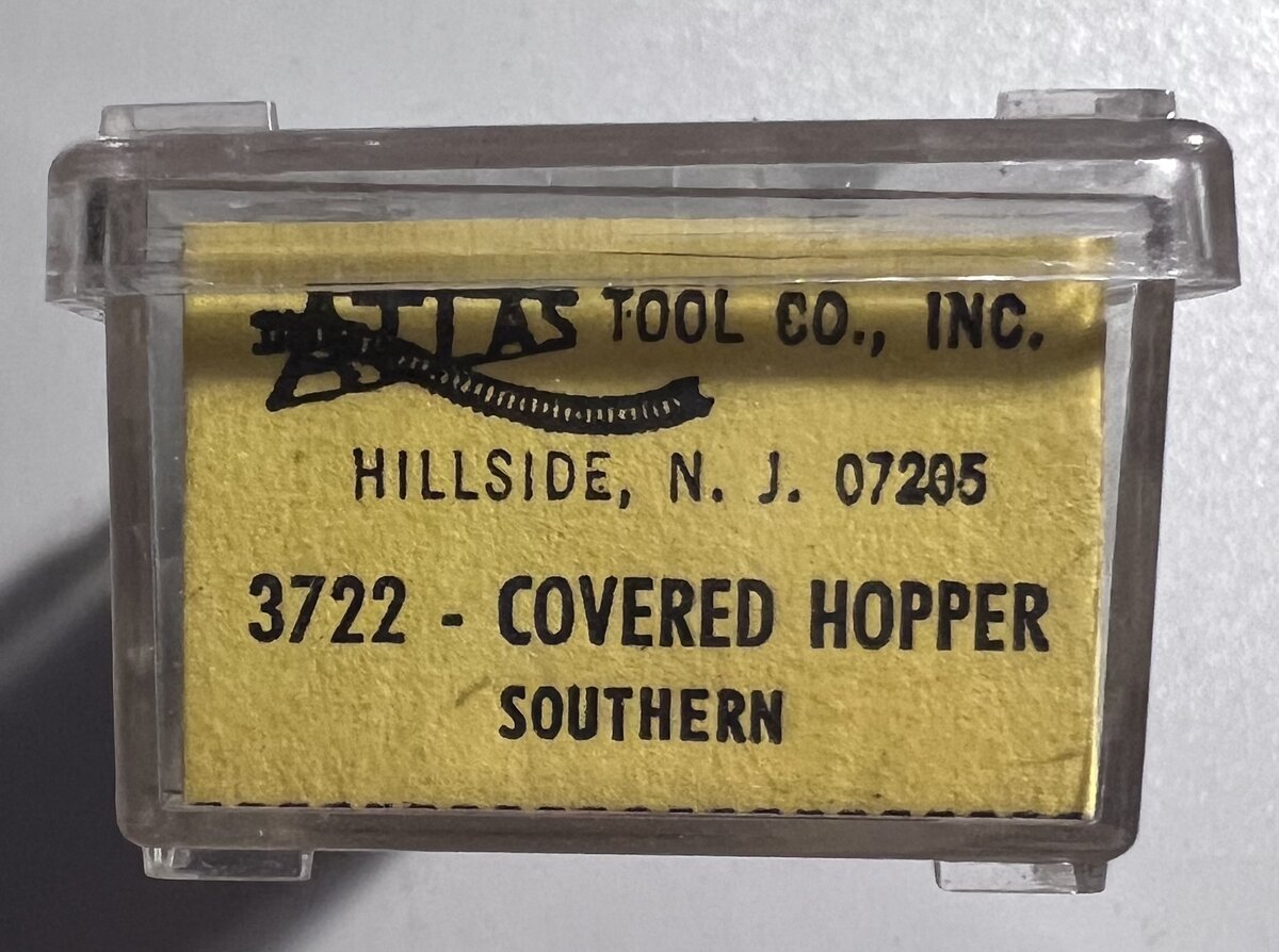 Atlas 3722 N Scale Southern 3-Bay Hopper #6079 LN/Box