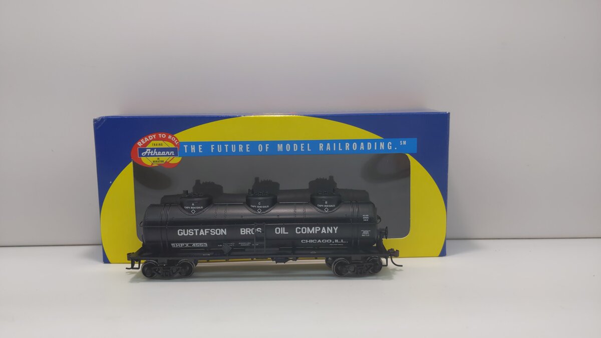 Athearn 7359 HO Scale Gustafson Bros Oil Co. Tank Car #4553 LN/Box