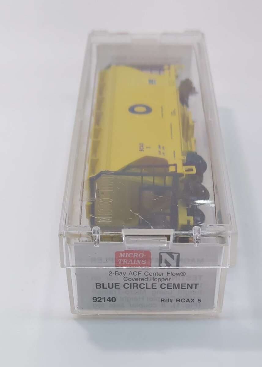 Micro-Trains 09200140 N Blue Circle Cement 2-Bay ACF Center Flow Hopper #5 LN/Box
