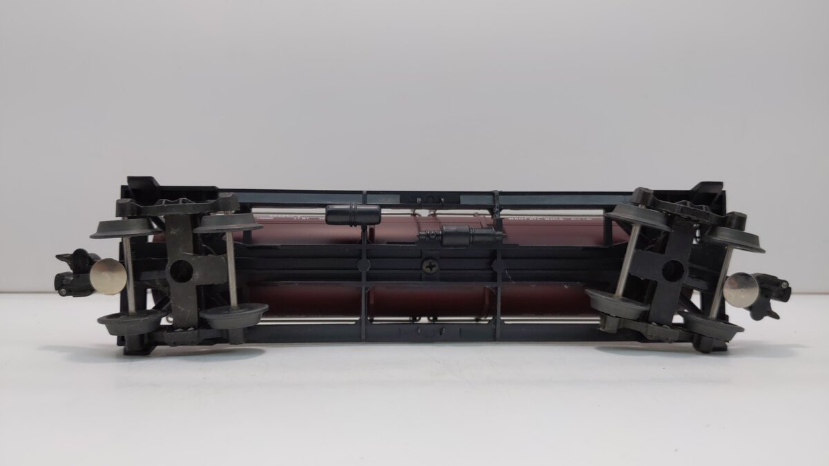 Lionel 6-6307 O Gauge Pennsylvania Single Dome Tank Car NIB