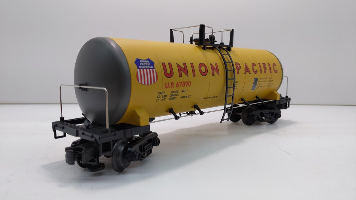 MTH 20-9205 O Gauge Union Pacific Unibody Tank Car #67890 LN/Box