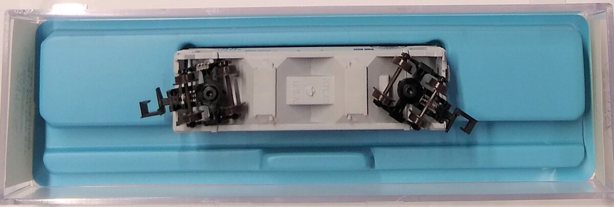 Atlas 3904 N Scale Great Northern 2-Bay Covered Hopper #173858