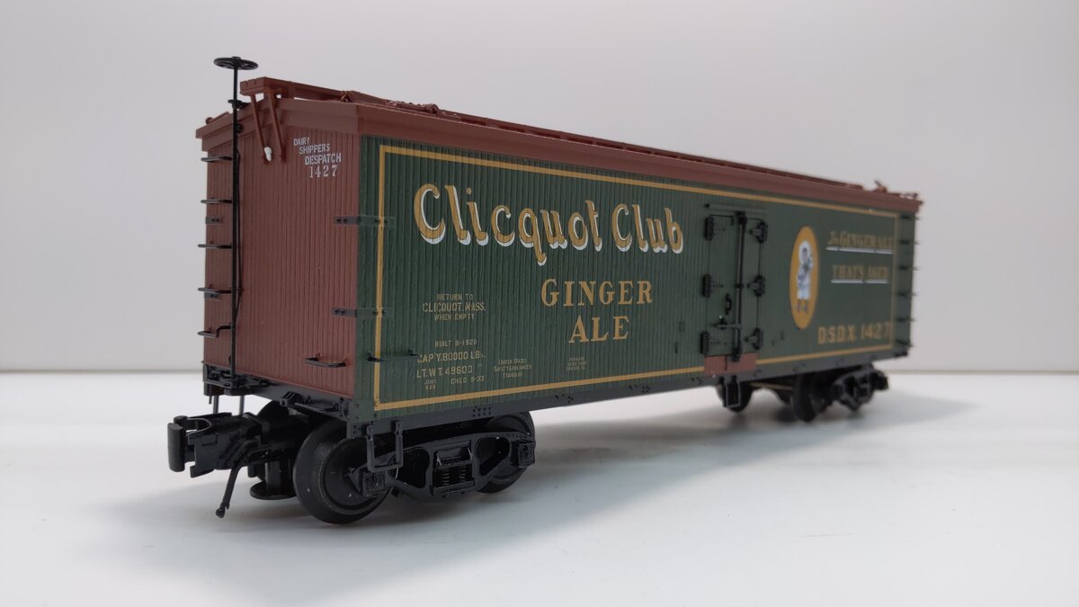 Atlas 8195 O Gauge Clicquot Club Woodsided Refrigerator Car #1427 (3-Rail)
