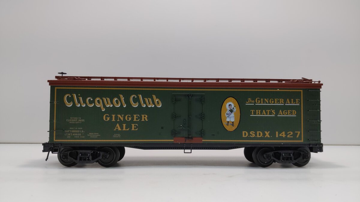 Atlas 8195 O Gauge Clicquot Club Woodsided Refrigerator Car #1427 (3-Rail)
