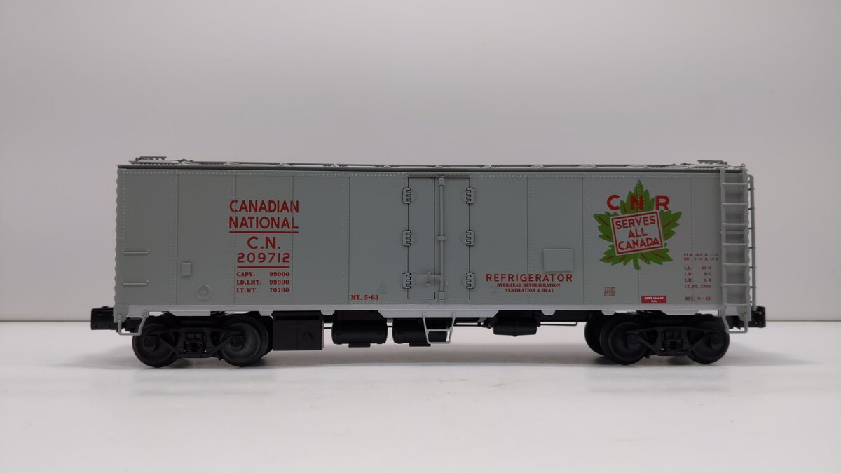 Lionel 6-17337 O Gauge Canadian National Steel Sided Refrigerator Car #209712 LN/Box