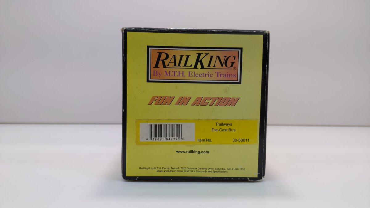 MTH 30-50011 1:48 Scale RailKing Trailways Lines Die-Cast Bus # 974