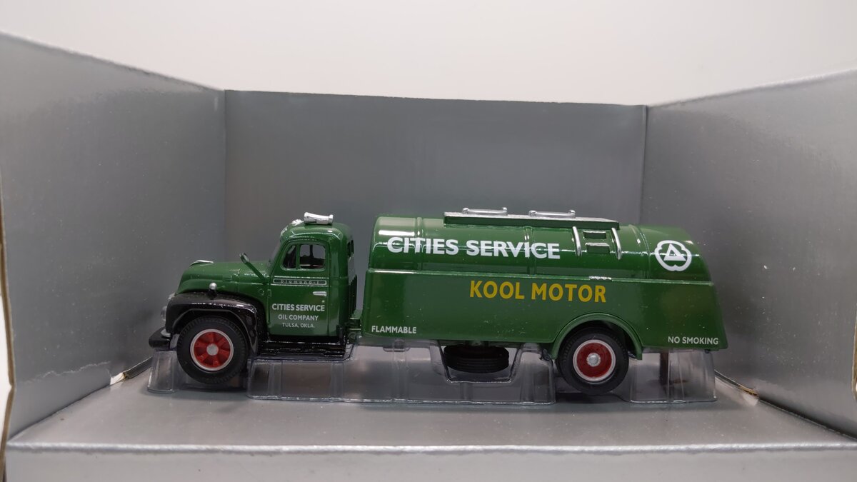 Corgi 56202 1:50 Scale 
