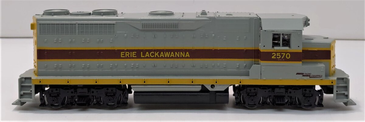 Athearn 4207 HO Erie Lackawanna Powered GP35 Diesel Locomotive #2570 EX/Box