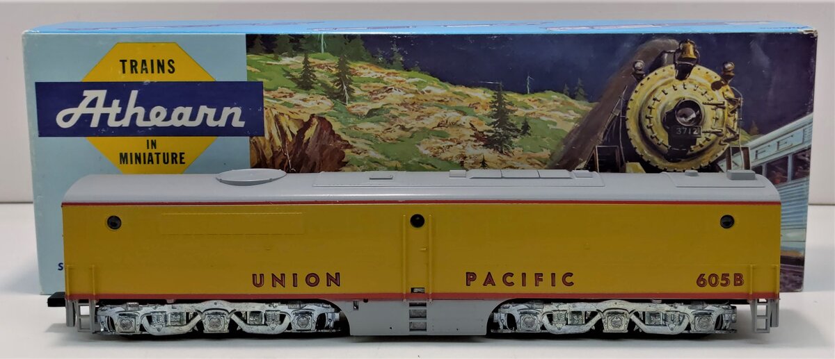 Athearn 3367 HO Union Pacific PB-1 Dummy Diesel Locomotive #605B