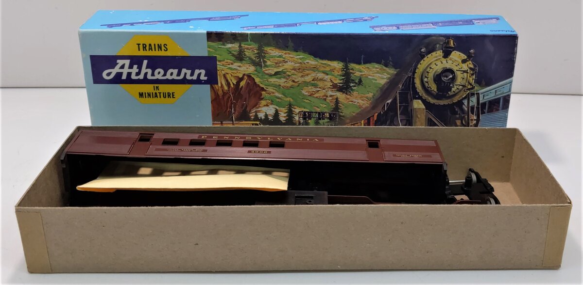 Athearn 1802 HO Pennsylvania 72' Streamlined RPO Kit