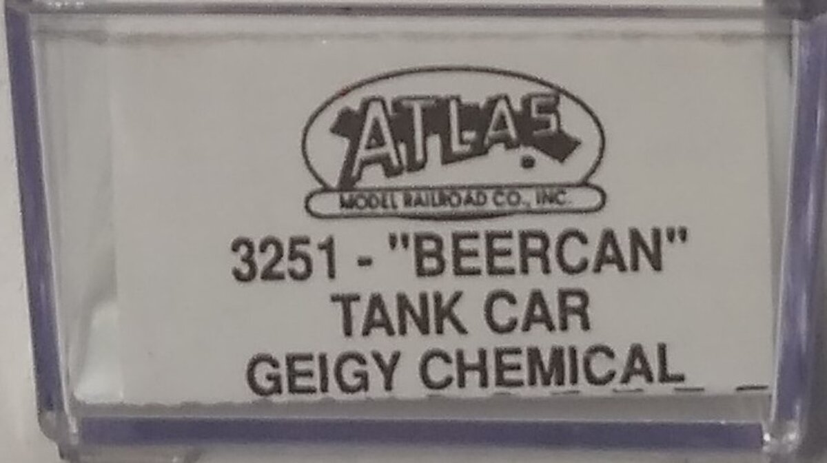 Atlas 3251 N Scale Geigy Chemical Beer Can Tank Car #88383 LN/Box