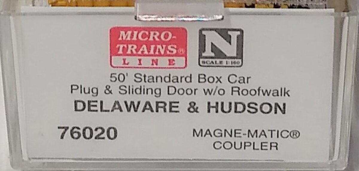 Micro-Trains 07600020 N Scale D&H 50' Plug Door Boxcar w/o Roofwalk #24294