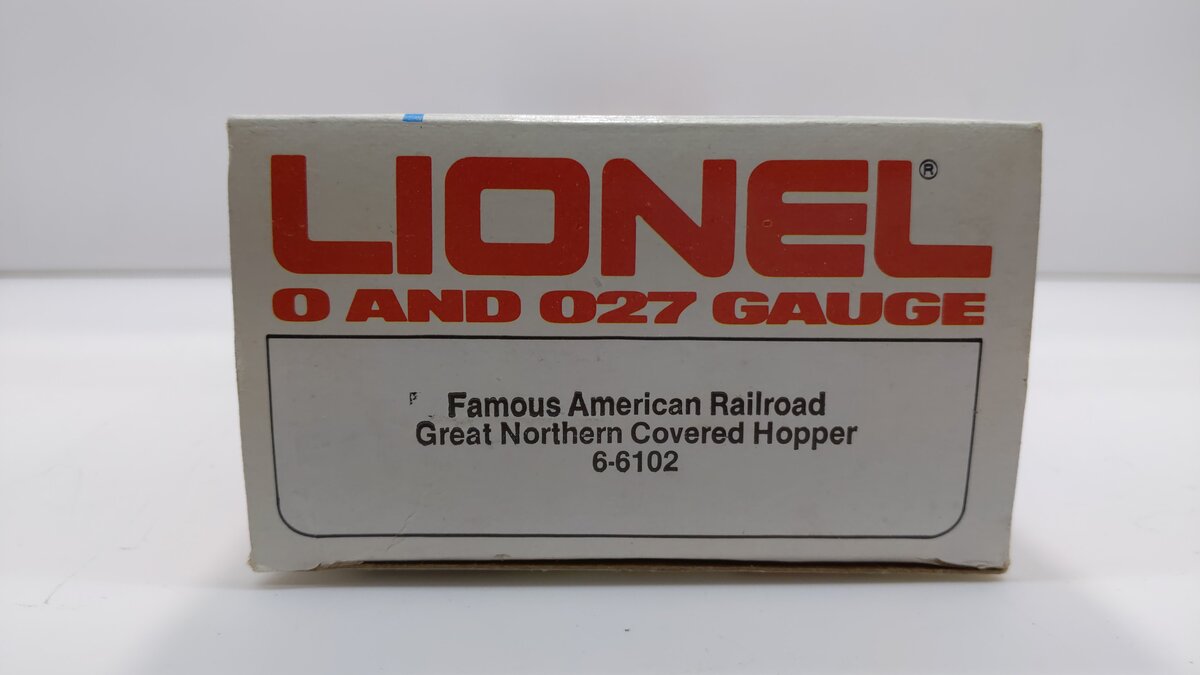 Lionel 6-6102 O Gauge Great Northern 4-Bay Covered Hopper LN/Box