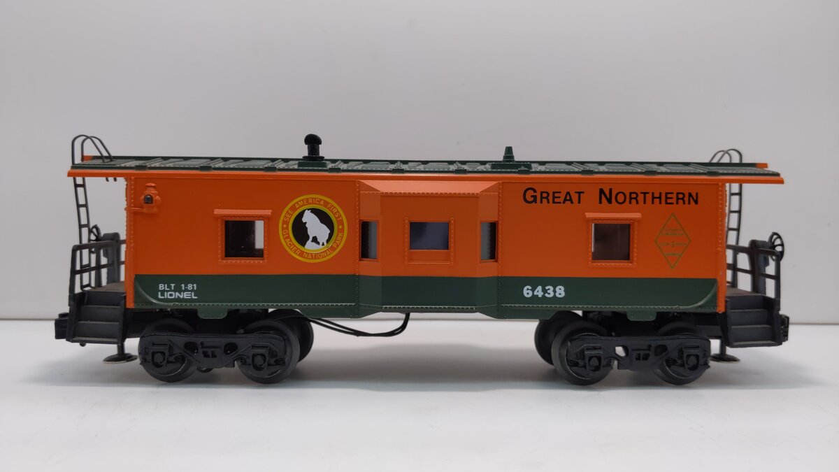 Lionel 6-6438 O Gauge Great Northern Bay Window Caboose #6438 LN/Box