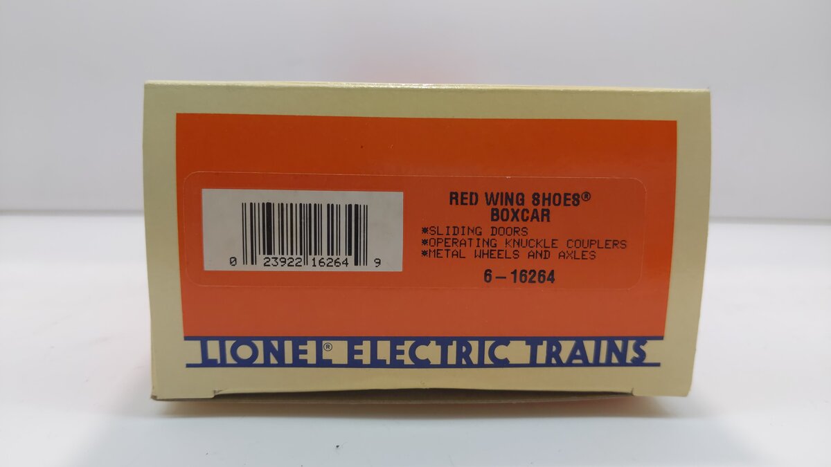 Lionel 6-16264 O Gauge Red Wing Shoes Boxcar #16264 LN/Box