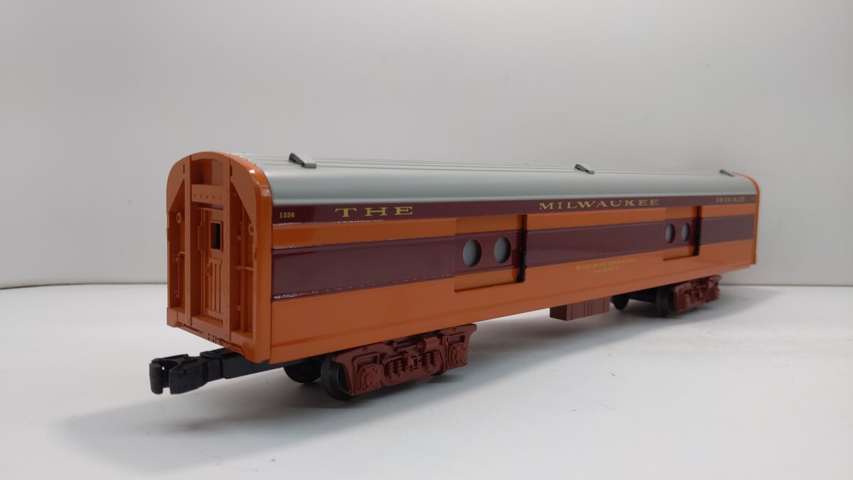 Lionel 6-19188 O Gauge Milwaukee Road Aluminum Baggage Car #1336 NIB