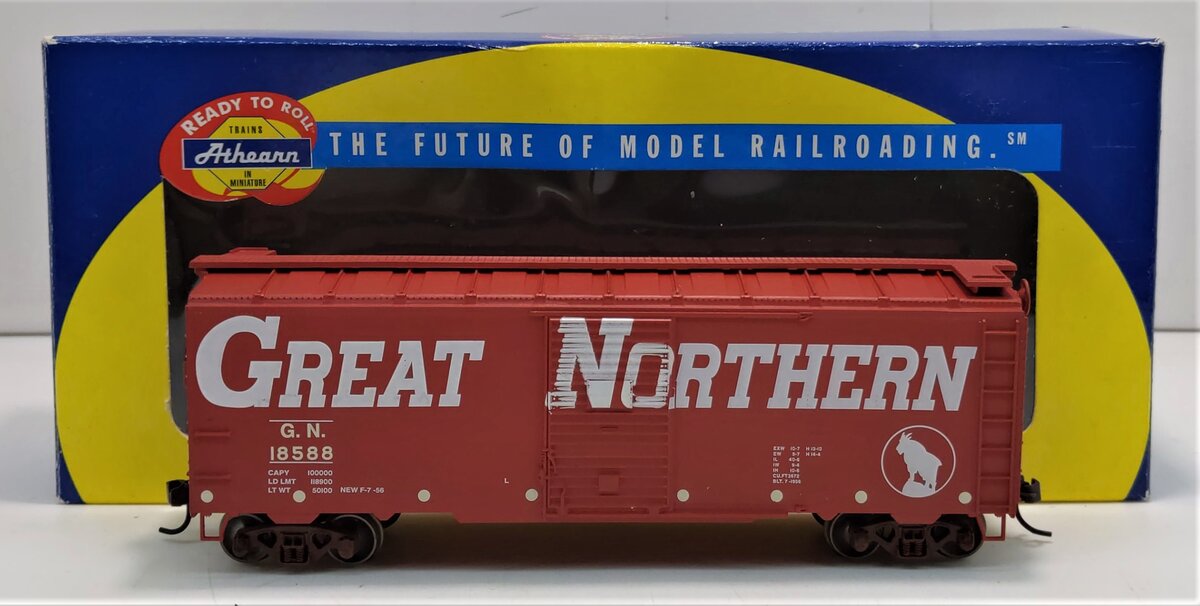 Athearn 70467 HO Great Northern 40' Youngstown Door Box Car #18588