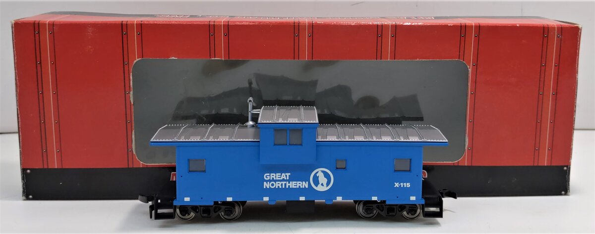 Atlas 1905 HO Scale Great Northern Extended Vision Caboose