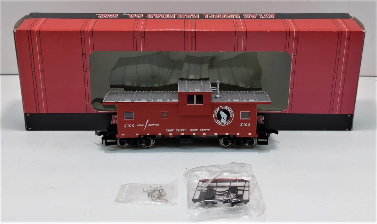 Atlas 1921-1 HO GN Extended Vision Caboose