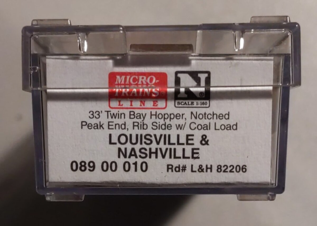 Micro-Trains 08900010 N L&N 2-Bay Ribbed Side Arch End Open Hopper #82206