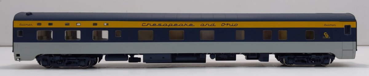 Walthers 932-6729 HO Chesapeake & Ohio Pullman Standard 6-6-4 Sleeper Car LN/Box