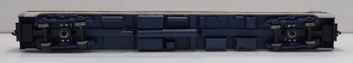 Walthers 932-6729 HO Chesapeake & Ohio Pullman Standard 6-6-4 Sleeper Car LN/Box