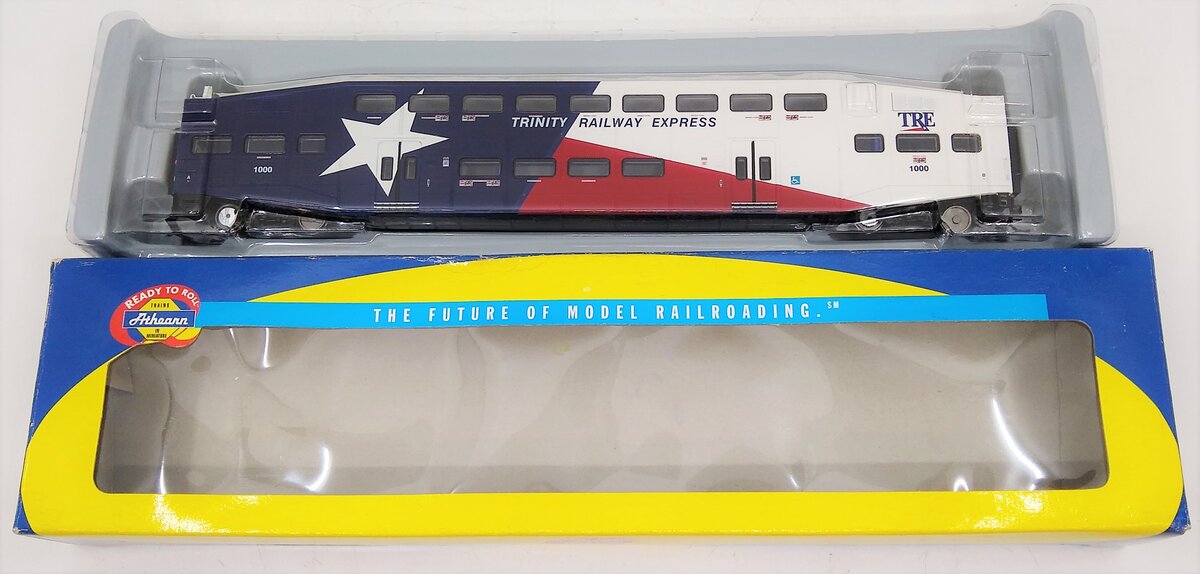 Athearn 2546 HO TRE Bombardier Cab Control Coach