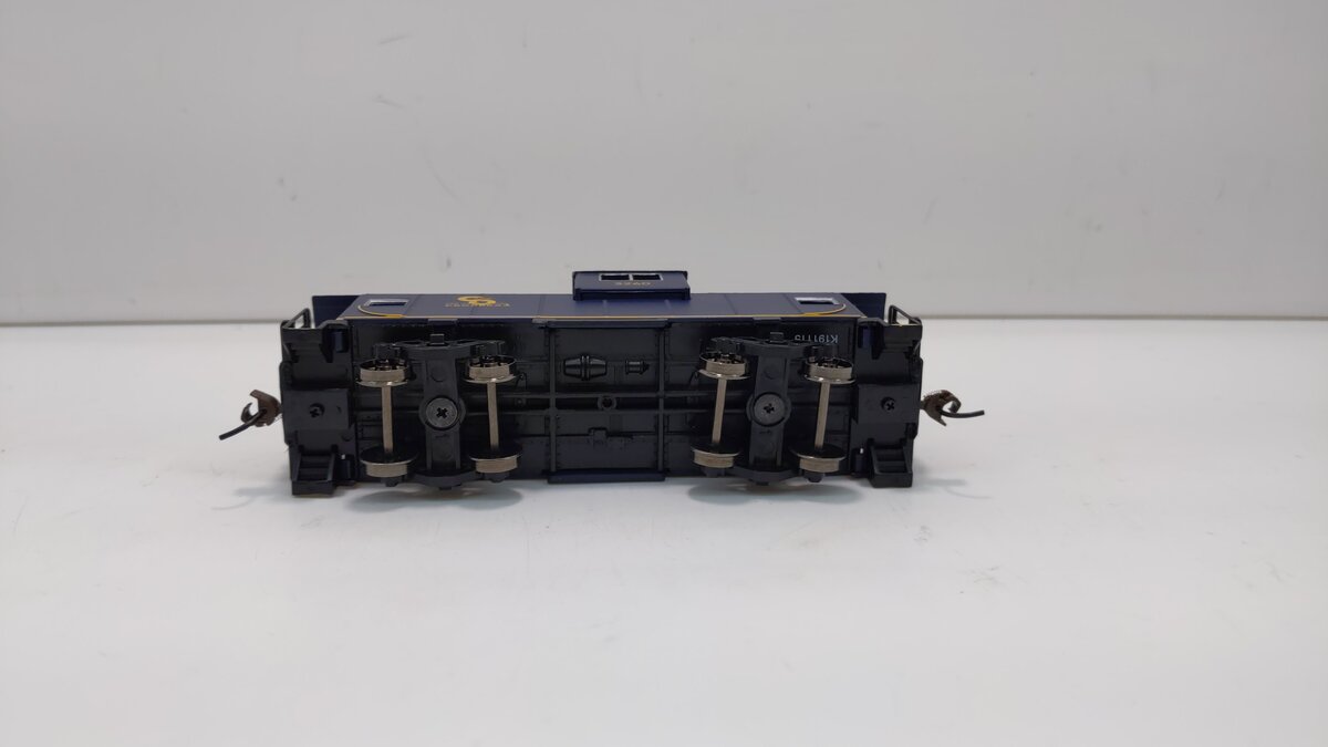 Bachmann 17705 HO Chesapeake and Ohio 36' Wide-Vision Caboose #3260 LN/Box