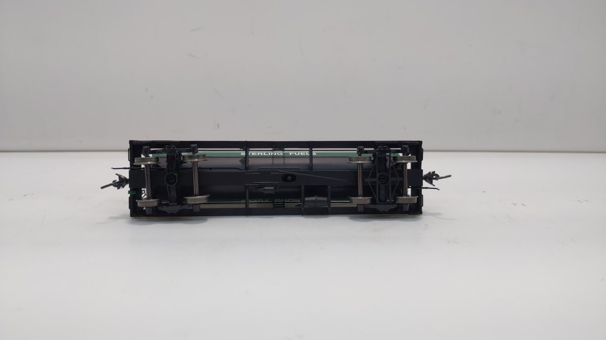 InterMountain 46329-05 HO Champion Oils/Sterling Fuels Tank Car #6035 LN/Box