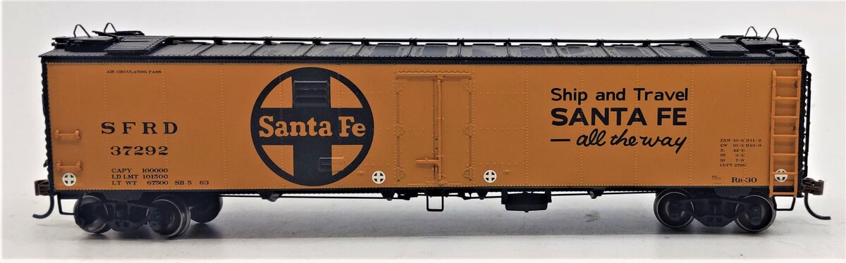 Athearn 94674 HO Scale Santa Fe 50' Ice Reefer Car #37292