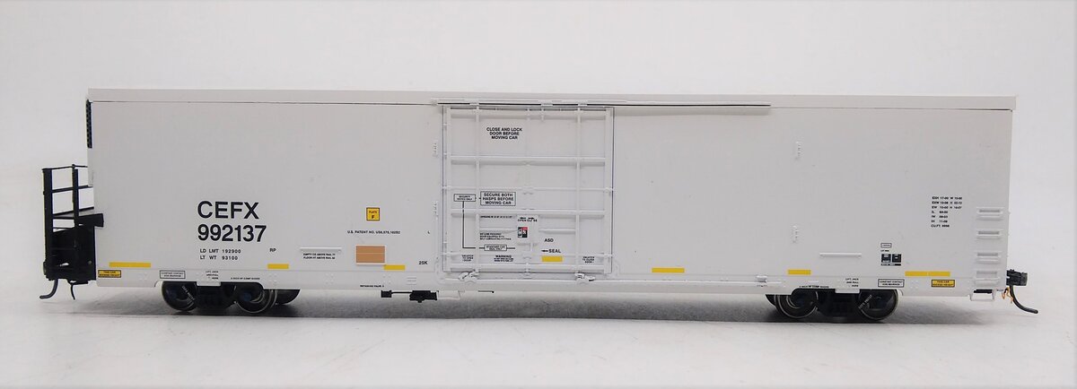 BLMA Models 52919 HO CEFX 64' Reefer #922137