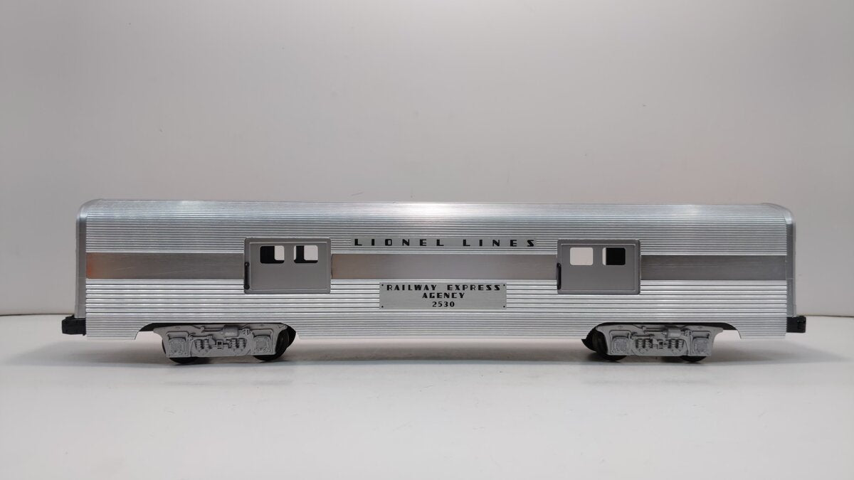 Lionel 6-19160 O Gauge Lionel Lines 2530 REA Aluminum Baggage Car EX/Box
