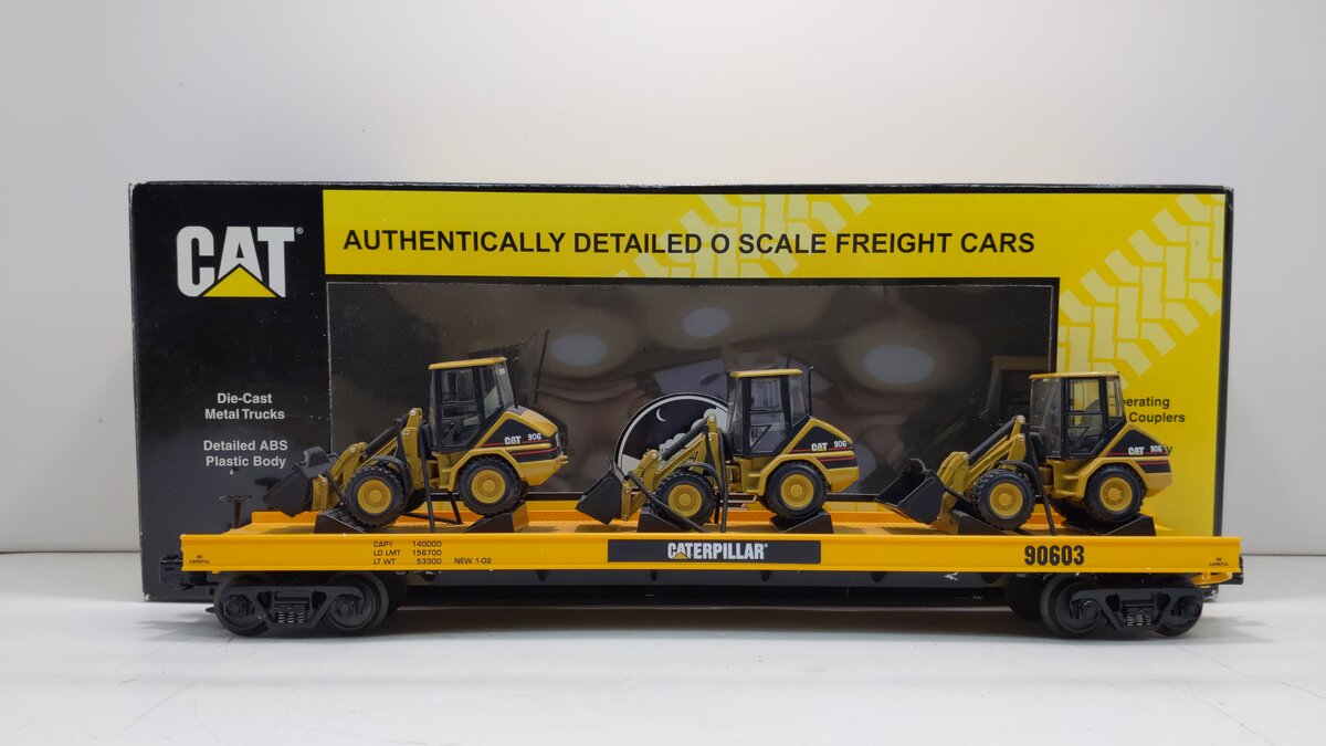 MTH 20-98358 O Gauge Caterpillar Flatcar with 3 Wheel Loaders LN/Box
