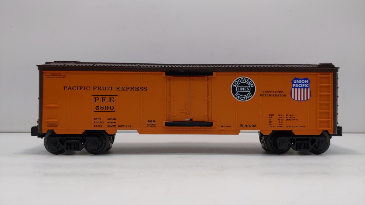 Lionel 6-29830 O Gauge Pacific Fruit Express Hot Box Reefer #5890 EX/Box