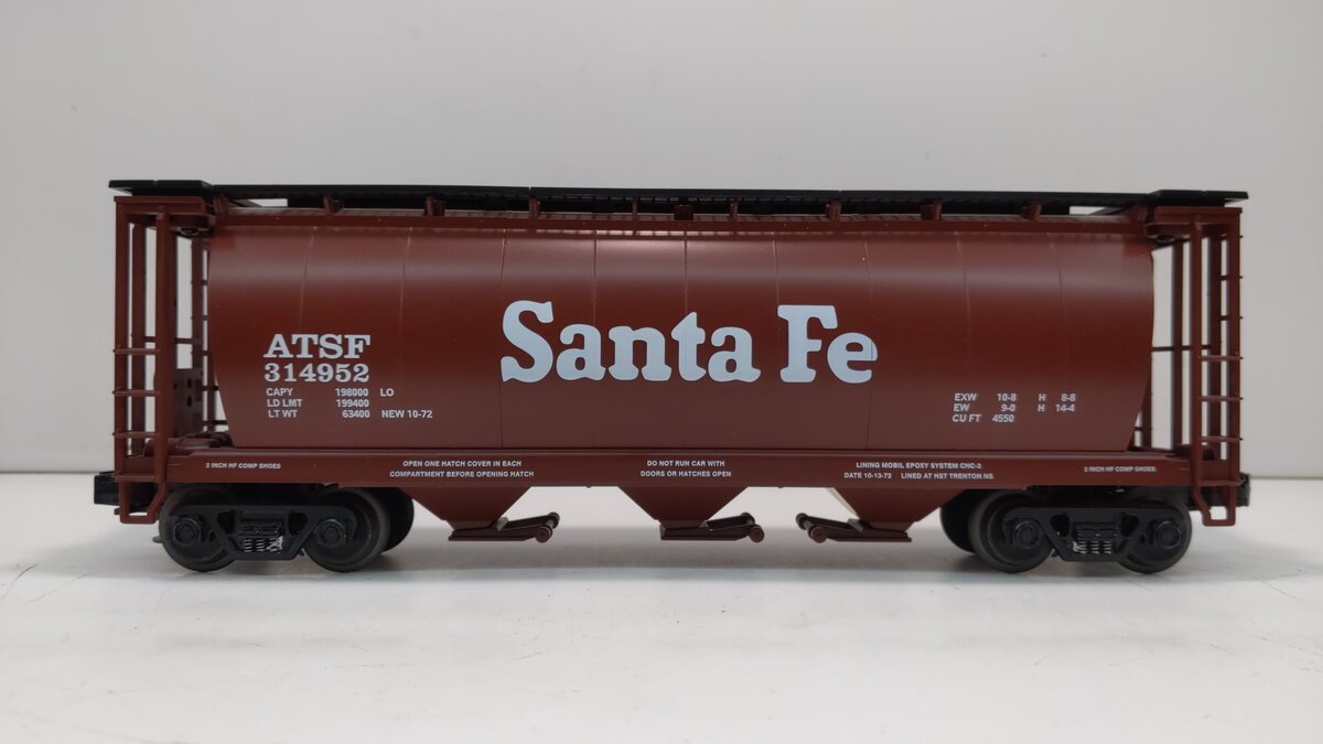 MTH 20-97406 O Gauge Santa Fe 3-Bay Cylindrical Hopper #314952 LN/Box