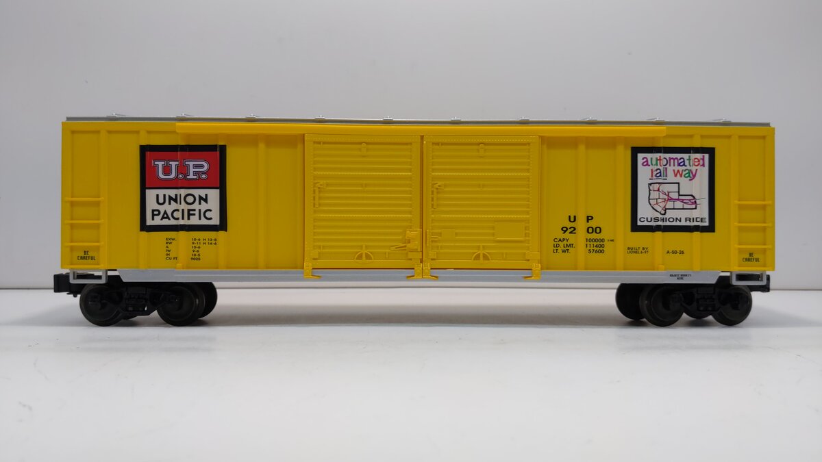 Lionel 6-17227 O Gauge Union Pacific Double Door Standard Boxcar #9200 LN/Box