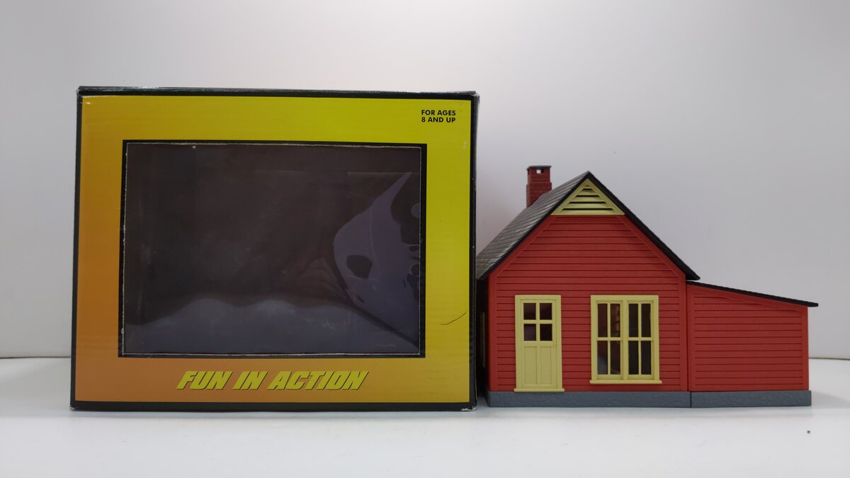MTH 30-90011 O Red Oxide & Cream Work House #2 LN/Box