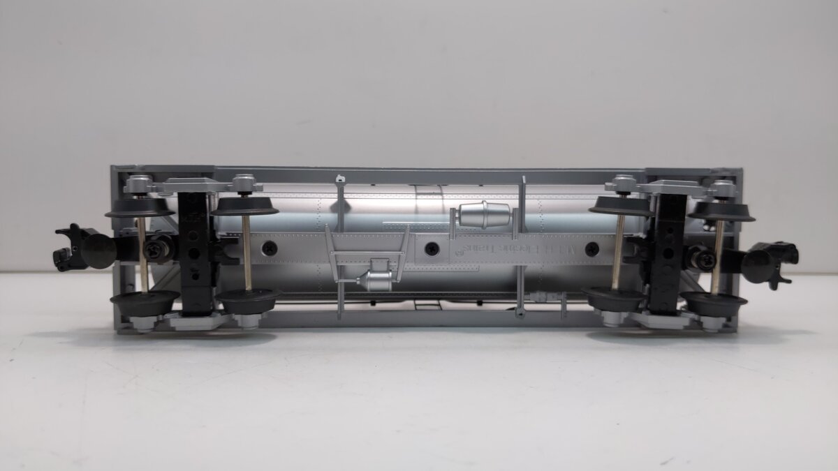 MTH 30-7391 O Gauge Chicago Great Western Single Dome Tank Car #290 LN/Box