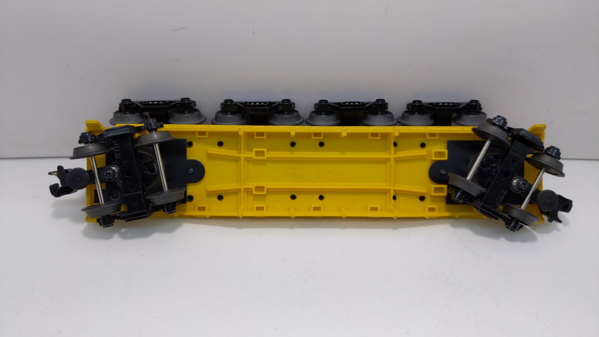 MTH 30-7669 O Gauge Transport Flatcar w/ 4 Freight Trucks #1995 LN/Box