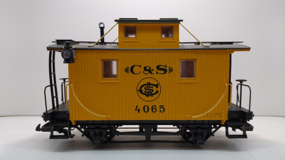 LGB 4065-G01 G Scale Colorado & Southern Yellow Caboose LN/Box