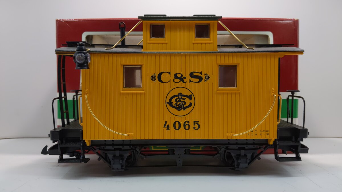 LGB 4065-G01 G Scale Colorado & Southern Yellow Caboose LN/Box