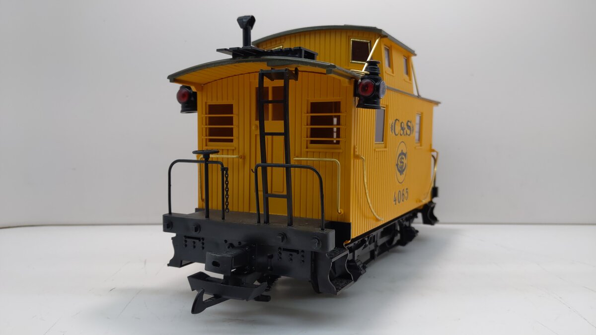 LGB 4065-G01 G Scale Colorado & Southern Yellow Caboose LN/Box