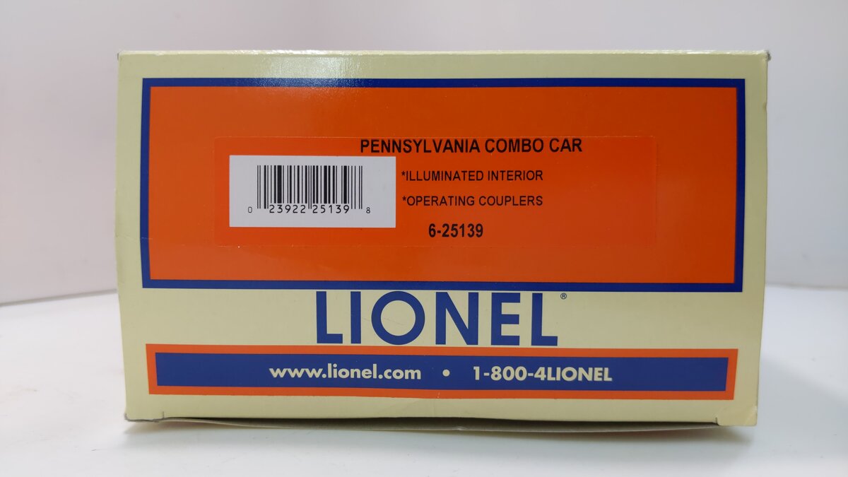 Lionel 6-25139 O Gauge Pennsylvania Combo Car #8701 EX/Box