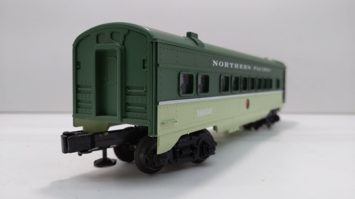 Lionel 6-16036 O Gauge Northern Pacific Passenger Car LN/Box