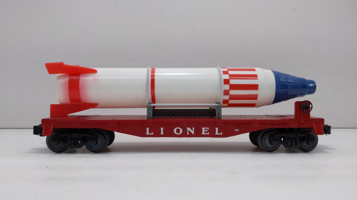 Lionel 6-26025 O Gauge PWC Lionel Flat Car With Rocket PWC LN/Box
