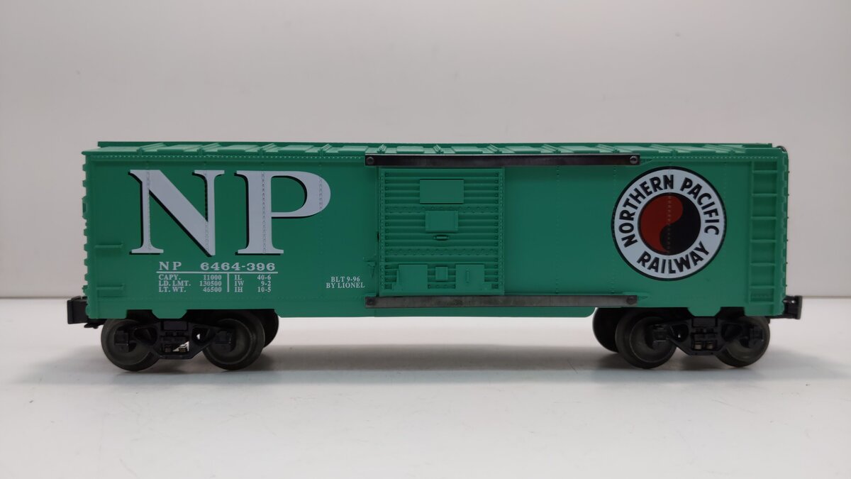 Lionel 6-19284 O Gauge Northern Pacific 6464 Boxcar #6464-396 LN/Box