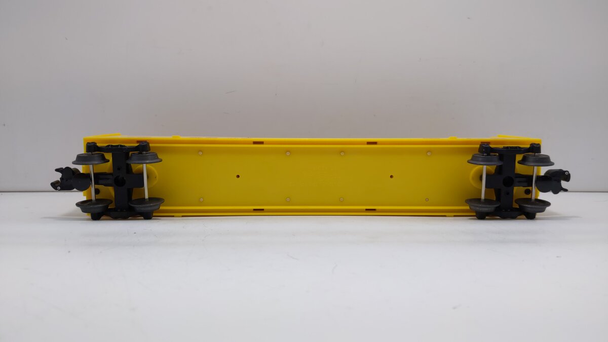 Lionel 6-16380 O Gauge Union Pacific Center I-Beam Flatcar with Wood Load LN/Box